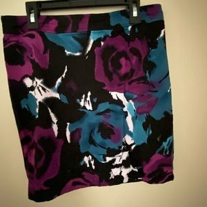 Cute colorful mini skirt size M